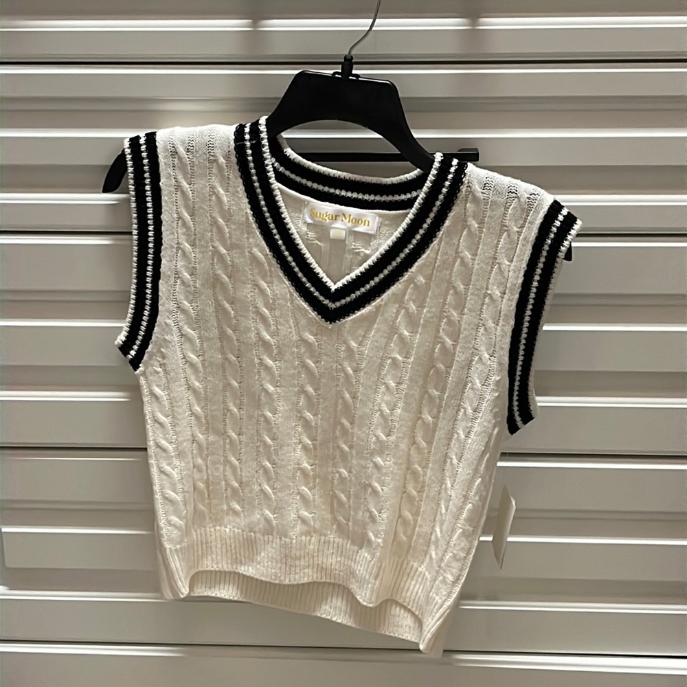 Cream Sugar Moon Vest